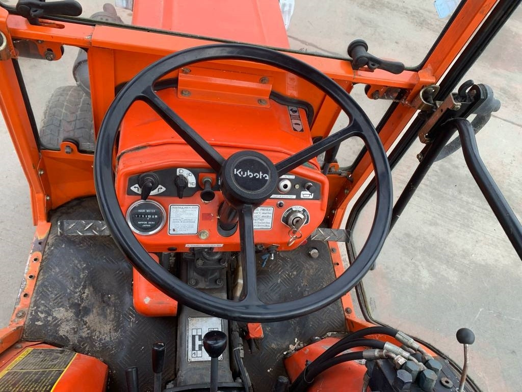 Trattore Kubota B 4200: foto 10
