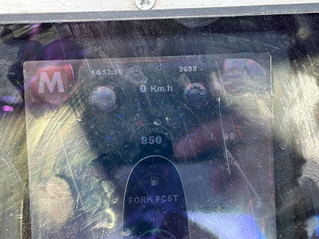 Sollevatore telescopico Magni RTH 5,23: foto 10