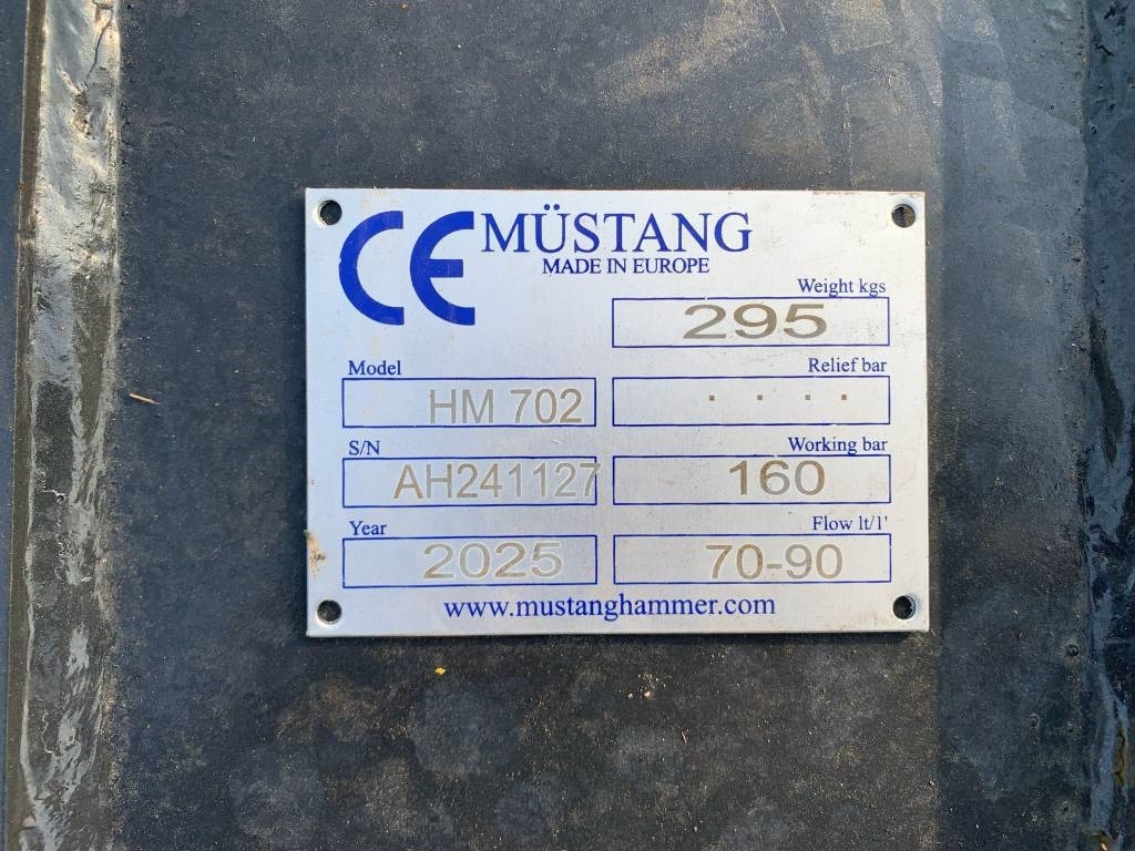 Mustang HM702 - Martello idraulico per Macchina da cantiere: foto 3 Mustang HM702 - Martello idraulico per Macchina da cantiere: foto 3