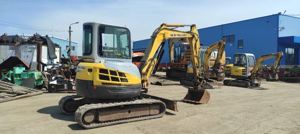 New Holland E 50.2 C - Miniescavatore: foto 2 New Holland E 50.2 C - Miniescavatore: foto 2
