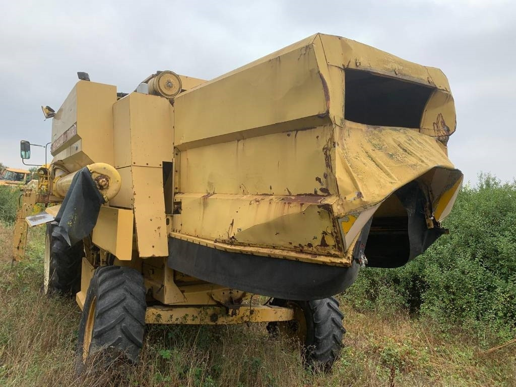 New Holland TX 32 - Mietitrebbia: foto 5 New Holland TX 32 - Mietitrebbia: foto 5