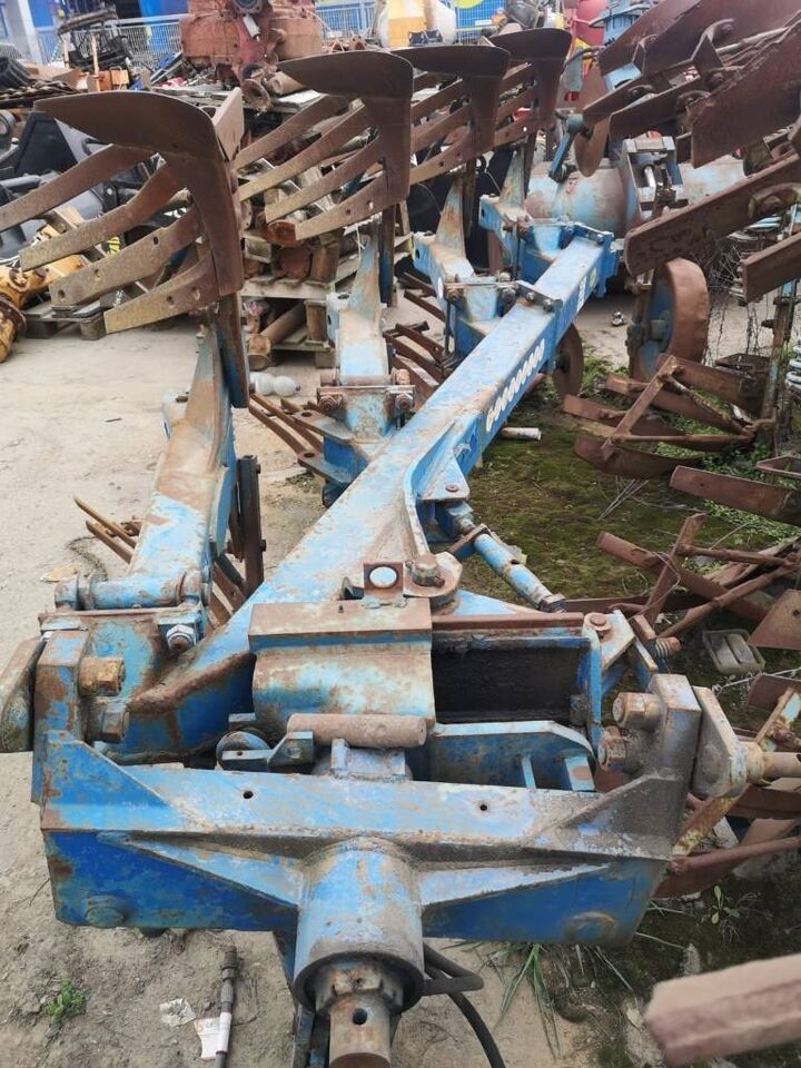 Rabe Rabewerk 4 Rabe Rabewerk 4 - Aratro: foto 2 Rabe Rabewerk 4 Rabe Rabewerk 4 - Aratro: foto 2