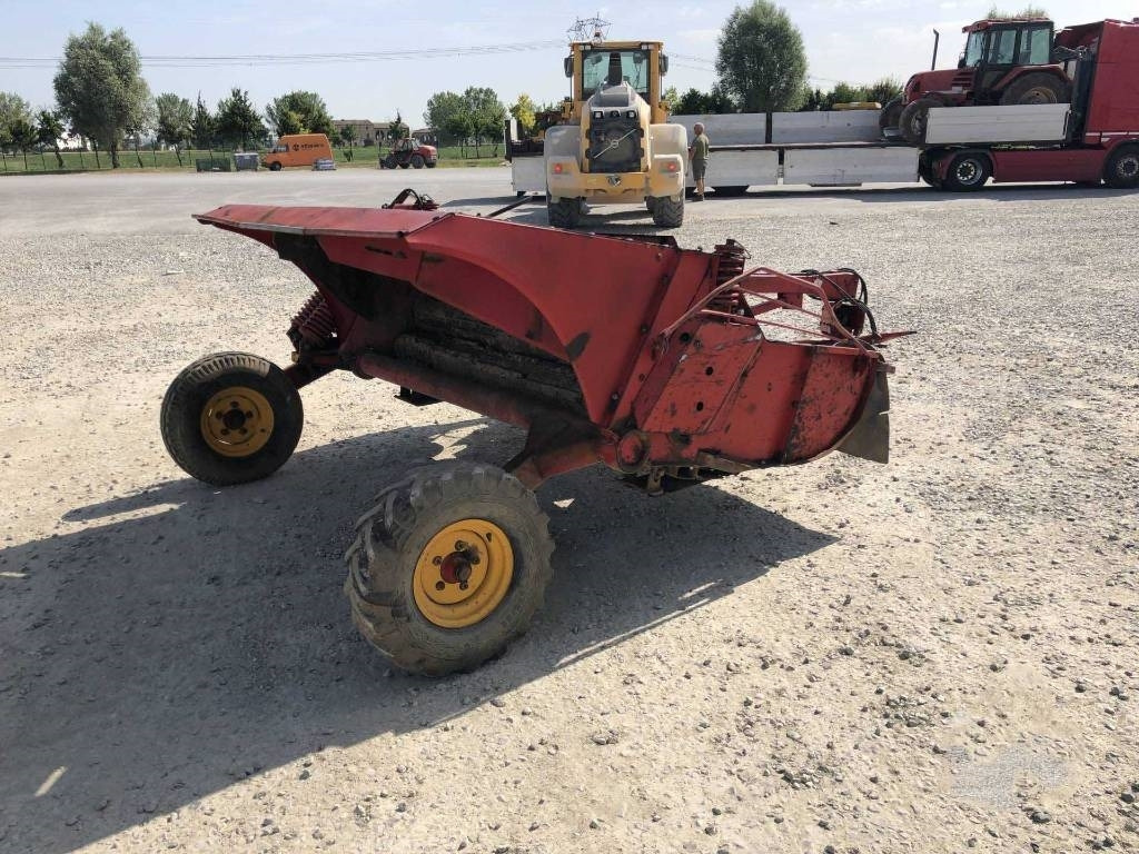 Taarup 306R - Trincia a martelli/ Trinciatrice: foto 3 Taarup 306R - Trincia a martelli/ Trinciatrice: foto 3