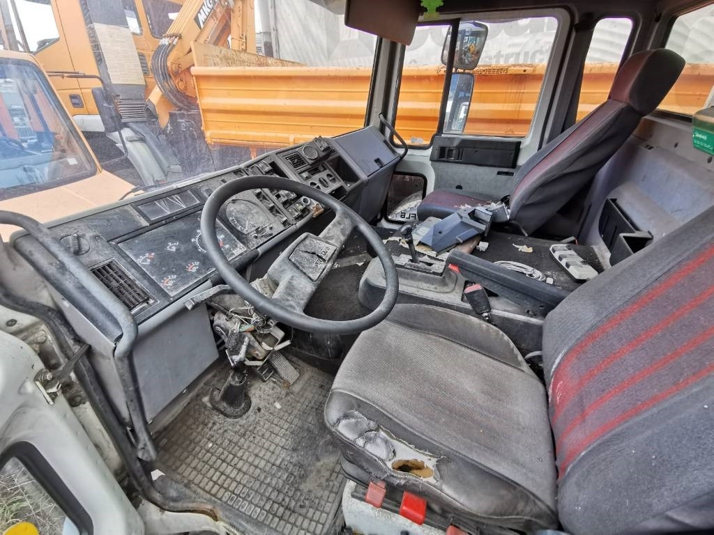 Volvo FL6 - Camion immondizia: foto 5 Volvo FL6 - Camion immondizia: foto 5