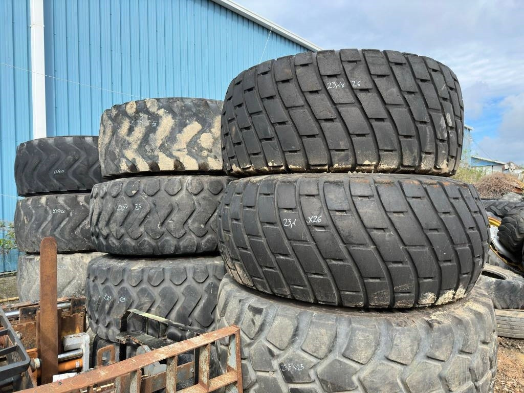 Yokohama 23.1x26 / 23.5x25 TYRES - Pneumatico per Macchina da cantiere: foto 3 Yokohama 23.1x26 / 23.5x25 TYRES - Pneumatico per Macchina da cantiere: foto 3