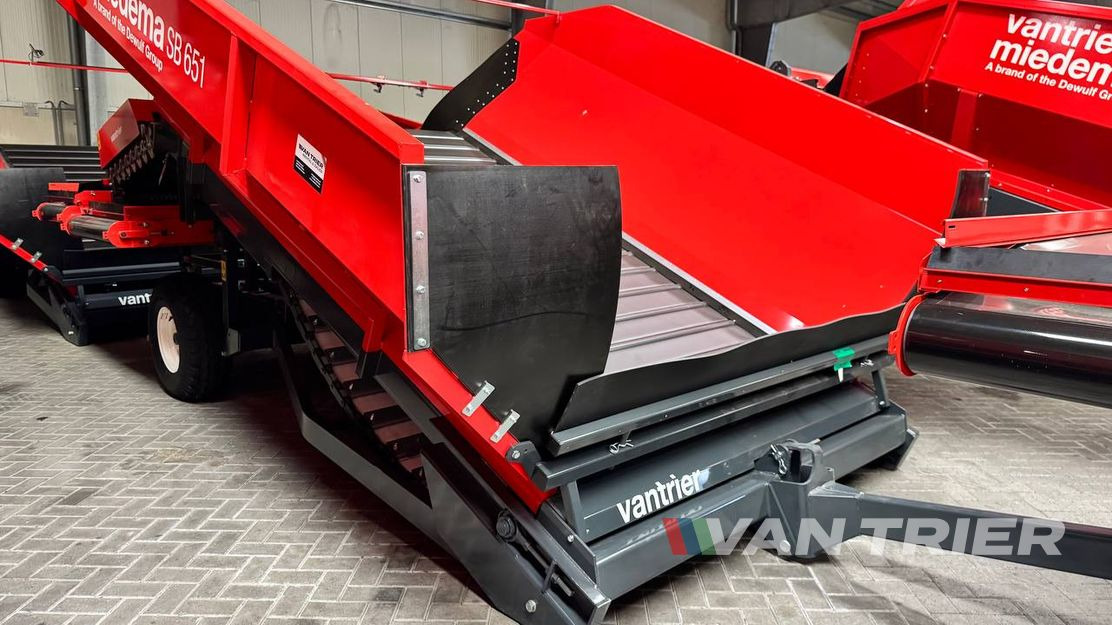 Miedema SB651 Receiving hopper - Stoccaggio attrezzatura: foto 1 Miedema SB651 Receiving hopper - Stoccaggio attrezzatura: foto 1