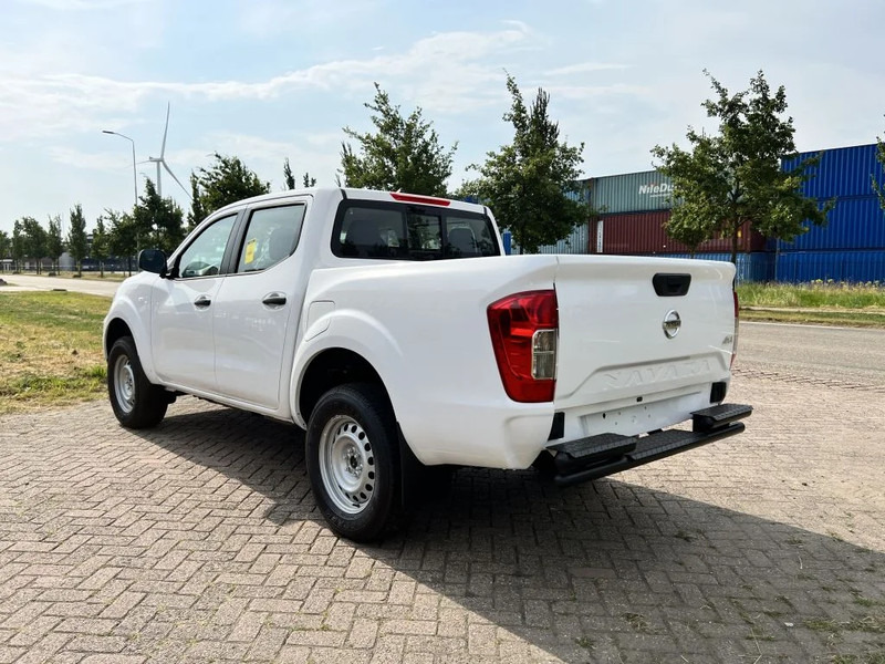 Nissan Navara 4x4 - 22 UNITS - 2.5 D Double Cab - XE - EURO 2 - NEW!! READY FOR WORK!!! - Pick-up, Furgone doppia cabina: foto 3 Nissan Navara 4x4 - 22 UNITS - 2.5 D Double Cab - XE - EURO 2 - NEW!! READY FOR WORK!!! - Pick-up, Furgone doppia cabina: foto 3