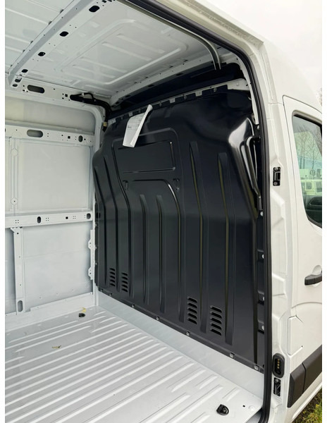 Renault Master L2H2 2.3D 140 HP - Euro 5 - NEW - 25 UNITS DIRECTLY AVAILABLE!!! - Furgone chiuso: foto 4 Renault Master L2H2 2.3D 140 HP - Euro 5 - NEW - 25 UNITS DIRECTLY AVAILABLE!!! - Furgone chiuso: foto 4