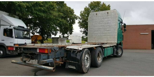 DAF XF105-460Super Spacs Cap G.Haus/Hoch Retarder - Camion trasporto legname: foto 4 DAF XF105-460Super Spacs Cap G.Haus/Hoch Retarder - Camion trasporto legname: foto 4