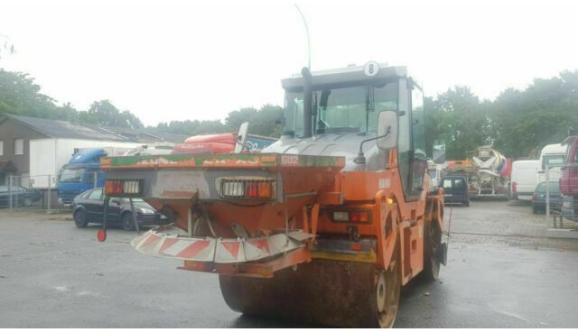 Hamm DV90 VO mit Streuer Klima German Maschine - Rullo stradale: foto 5 Hamm DV90 VO mit Streuer Klima German Maschine - Rullo stradale: foto 5