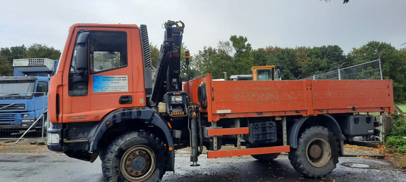 Iveco ML110-220 4x4 mit Kran+Funk - Autocarro con pianale/ Cassone fisso, Camion con gru: foto 3 Iveco ML110-220 4x4 mit Kran+Funk - Autocarro con pianale/ Cassone fisso, Camion con gru: foto 3