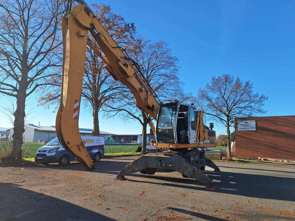 Liebherr A904C Umschlagbagger Greifer +Magnetvorbereitun - Escavatore gommato: foto 1 Liebherr A904C Umschlagbagger Greifer +Magnetvorbereitun - Escavatore gommato: foto 1