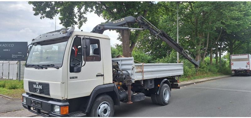 MAN 10.163 Kipper mit Kran+Greifer - Autocarro ribaltabile: foto 1 MAN 10.163 Kipper mit Kran+Greifer - Autocarro ribaltabile: foto 1