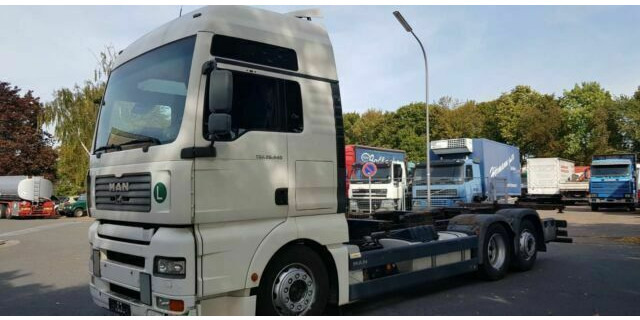 MAN 26.440 TGA BDF 6x2 German Truck - Autocarro telaio: foto 1 MAN 26.440 TGA BDF 6x2 German Truck - Autocarro telaio: foto 1