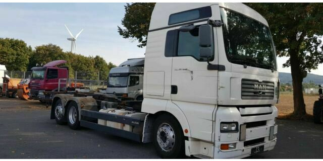 MAN 26.440 TGA BDF 6x2 German Truck - Autocarro telaio: foto 3 MAN 26.440 TGA BDF 6x2 German Truck - Autocarro telaio: foto 3