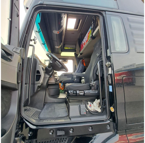 MAN 26.500 XXK BDF Vollausst. - Autocarro portacontainer/ Caisse interchangeable: foto 4 MAN 26.500 XXK BDF Vollausst. - Autocarro portacontainer/ Caisse interchangeable: foto 4