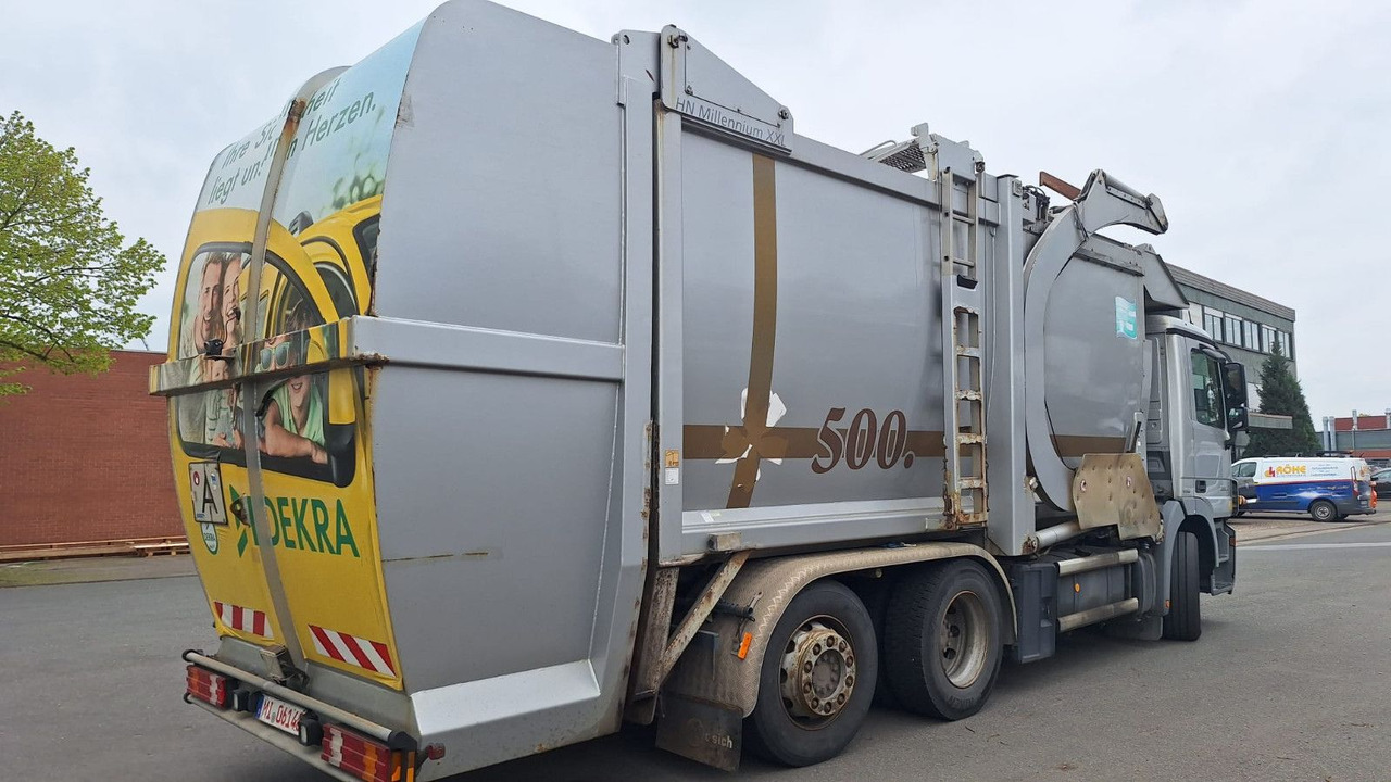 Mercedes-Benz 2532 Actros Überkopflader - Camion immondizia: foto 5 Mercedes-Benz 2532 Actros Überkopflader - Camion immondizia: foto 5