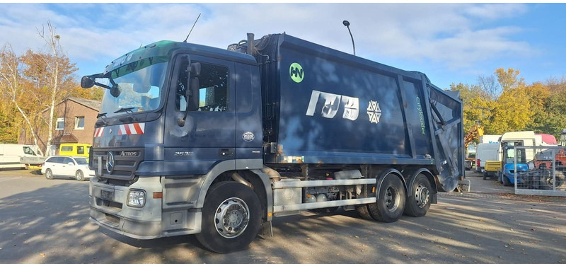 Mercedes-Benz 2632 Müllwgen 6x2 M.Haus E5 Blatt/Luft - Camion immondizia: foto 3 Mercedes-Benz 2632 Müllwgen 6x2 M.Haus E5 Blatt/Luft - Camion immondizia: foto 3