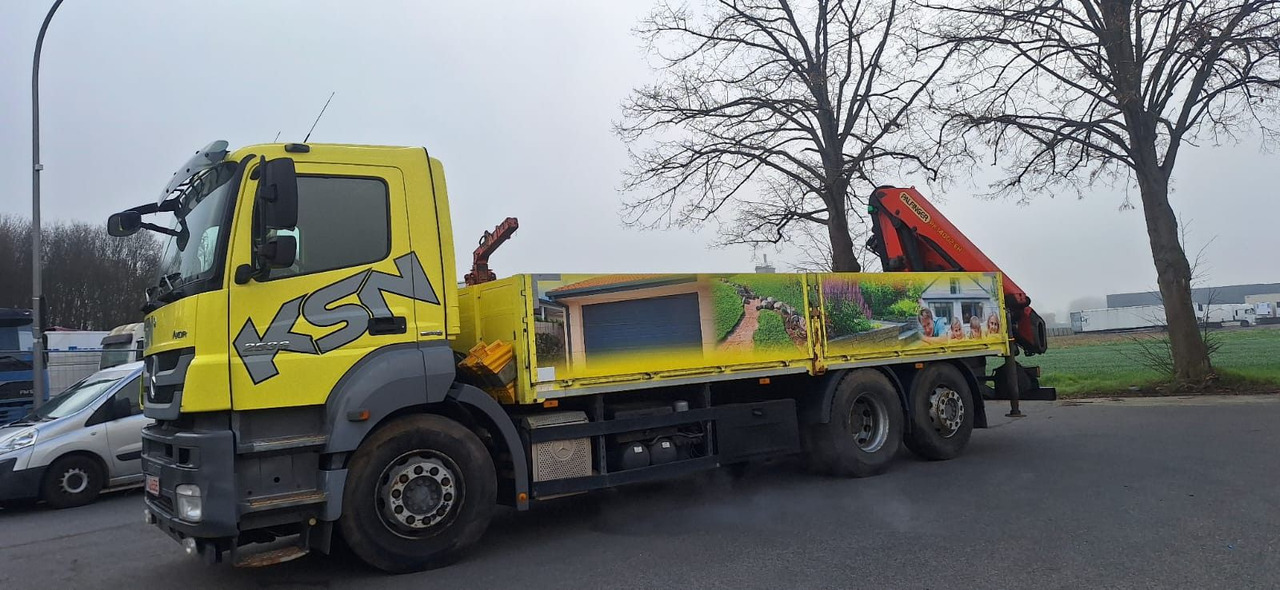 Mercedes-Benz 2636 Axor 3-Achser 6x2 mit Kran PK14002+Funk - Autocarro con pianale/ Cassone fisso, Camion con gru: foto 2 Mercedes-Benz 2636 Axor 3-Achser 6x2 mit Kran PK14002+Funk - Autocarro con pianale/ Cassone fisso, Camion con gru: foto 2