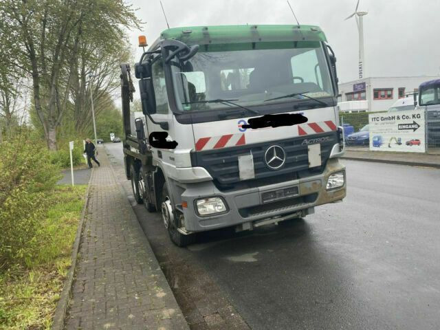 Mercedes-Benz 2641 Absetzer 6x2 Blatt/Luft Klima AHK - Autocarro multibenna: foto 2 Mercedes-Benz 2641 Absetzer 6x2 Blatt/Luft Klima AHK - Autocarro multibenna: foto 2