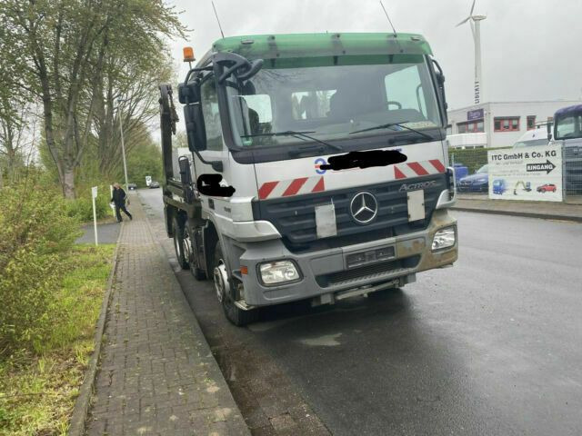 Mercedes-Benz 2641 Absetzer 6x2 Blatt/Luft Klima AHK - Autocarro ribaltabile: foto 2 Mercedes-Benz 2641 Absetzer 6x2 Blatt/Luft Klima AHK - Autocarro ribaltabile: foto 2