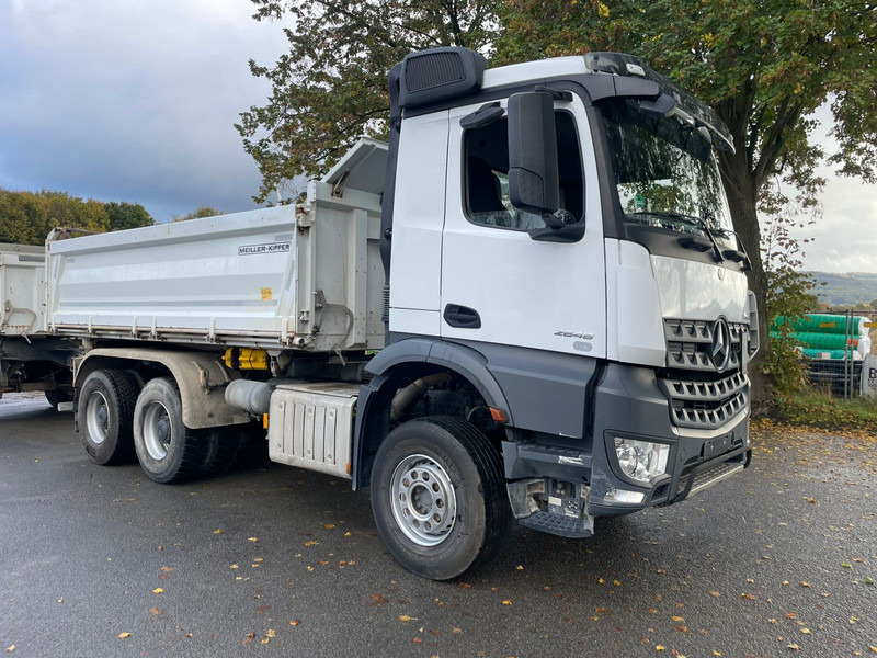 Mercedes-Benz 2648 3348 - Autocarro ribaltabile: foto 4 Mercedes-Benz 2648 3348 - Autocarro ribaltabile: foto 4