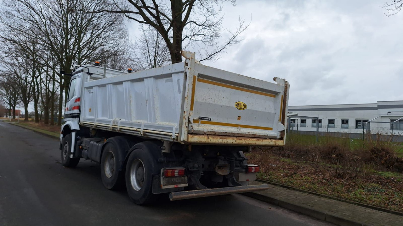 Mercedes-Benz 2651 3351K 6x6 HD Arocs 5 Nur Aufbau - Autocarro ribaltabile: foto 1 Mercedes-Benz 2651 3351K 6x6 HD Arocs 5 Nur Aufbau - Autocarro ribaltabile: foto 1