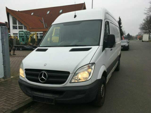 Mercedes-Benz 313 cdi Sprinter German Truck - Furgone chiuso: foto 2 Mercedes-Benz 313 cdi Sprinter German Truck - Furgone chiuso: foto 2