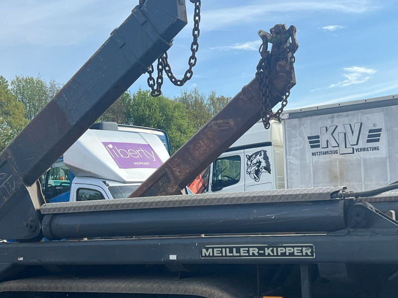 Miller Aufbau Absetzkipper für 3 Achser Fahrgestell - Sistema scarrabili/ Multibenne: foto 1 Miller Aufbau Absetzkipper für 3 Achser Fahrgestell - Sistema scarrabili/ Multibenne: foto 1
