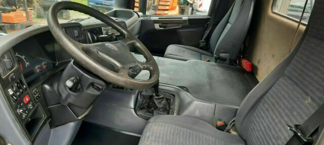 Scania P340PS 4-Achser 8x4 Betonmischer Euro:4 - Autobetoniera: foto 5 Scania P340PS 4-Achser 8x4 Betonmischer Euro:4 - Autobetoniera: foto 5
