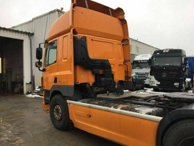 DAF CF85-410 G.Haus 2xBett ZF/Schalter 2-Kreishydr - Trattore stradale: foto 3 DAF CF85-410 G.Haus 2xBett ZF/Schalter 2-Kreishydr - Trattore stradale: foto 3