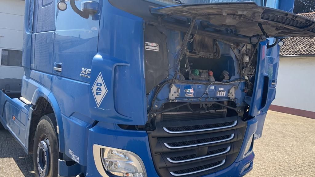 DAF XF 106.440PS SC SZM Top zustand 1-Hand - Trattore stradale: foto 4 DAF XF 106.440PS SC SZM Top zustand 1-Hand - Trattore stradale: foto 4