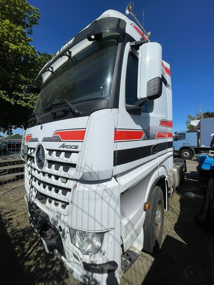 Mercedes-Benz 1845MP4 HD 4x4 - Trattore stradale: foto 1 Mercedes-Benz 1845MP4 HD 4x4 - Trattore stradale: foto 1