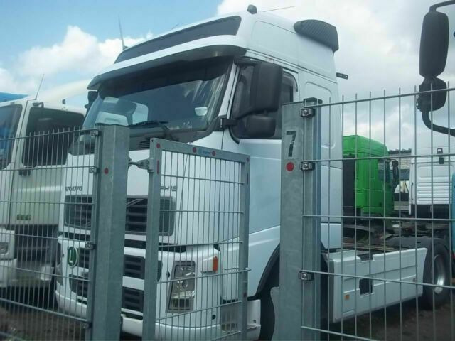 Volvo FH12-420 Globelt. VEB Klima Kipphydraulik - Trattore stradale: foto 3 Volvo FH12-420 Globelt. VEB Klima Kipphydraulik - Trattore stradale: foto 3