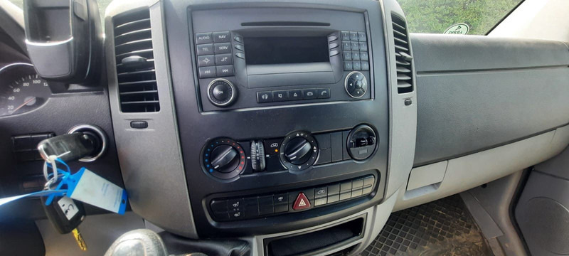 Volkswagen Crafter TDI Lang/Klima 3-Sitzer - Furgone chiuso: foto 5 Volkswagen Crafter TDI Lang/Klima 3-Sitzer - Furgone chiuso: foto 5
