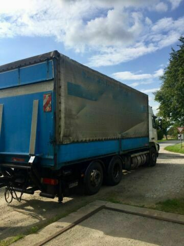 Volvo FH12-420 Euro:4Plane Spriegel mit LBW 3000kg - Camion centinato: foto 3 Volvo FH12-420 Euro:4Plane Spriegel mit LBW 3000kg - Camion centinato: foto 3