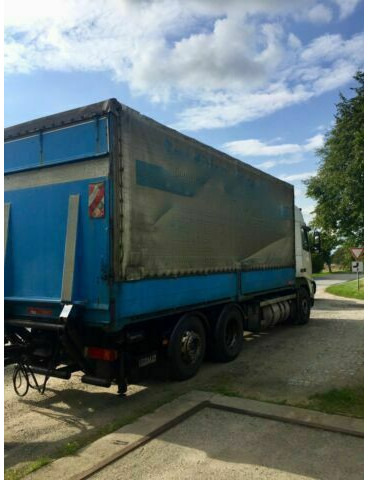 Volvo FH12-420 Euro:4Plane Spriegel mit LBW 3000kg - Camion centinato: foto 3 Volvo FH12-420 Euro:4Plane Spriegel mit LBW 3000kg - Camion centinato: foto 3