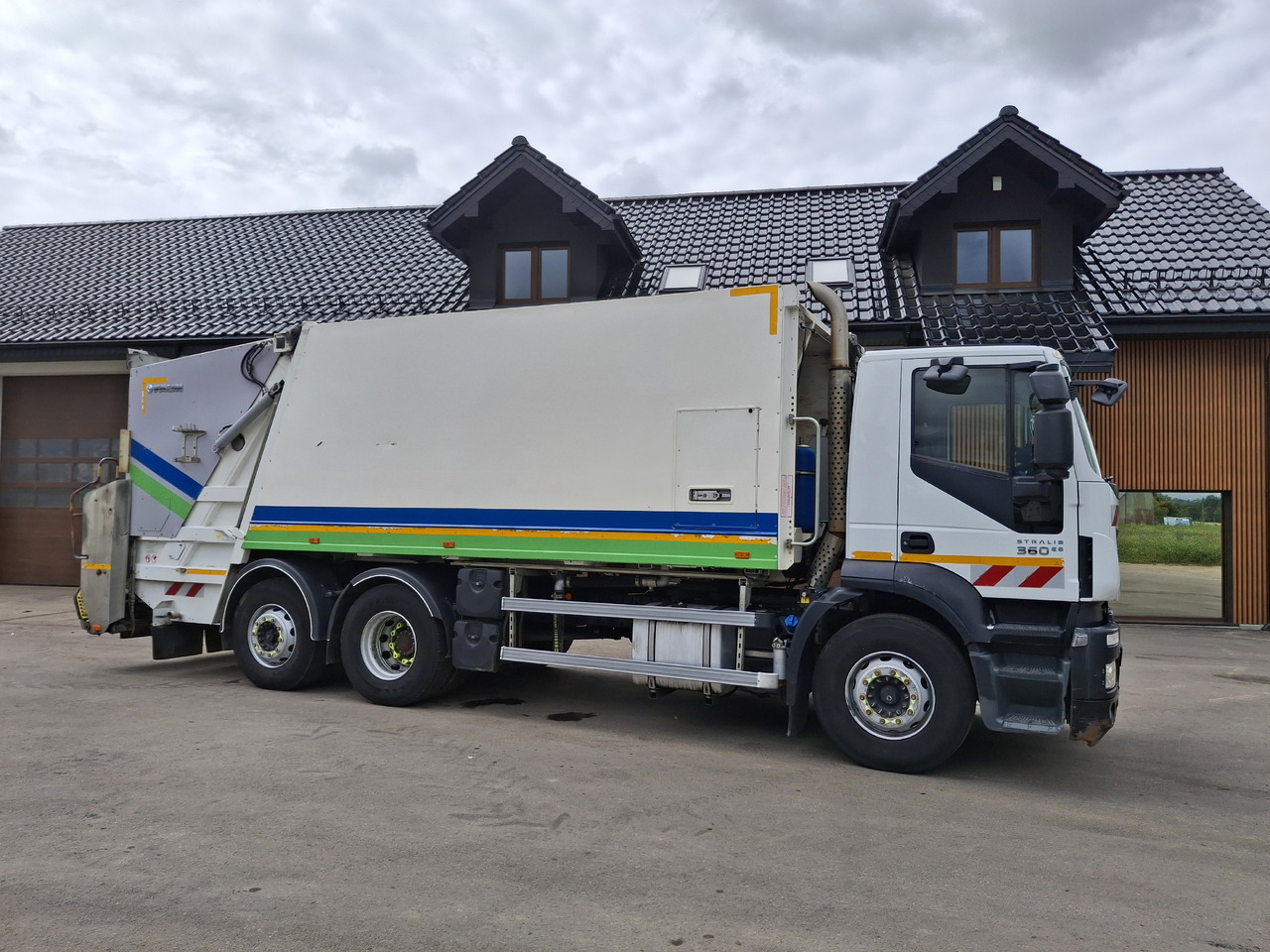 IVECO Euro 6 Śmieciarka Zweikammer-Müllwagen FAUN SL5 TR2L - Camion immondizia: foto 5 IVECO Euro 6 Śmieciarka Zweikammer-Müllwagen FAUN SL5 TR2L - Camion immondizia: foto 5