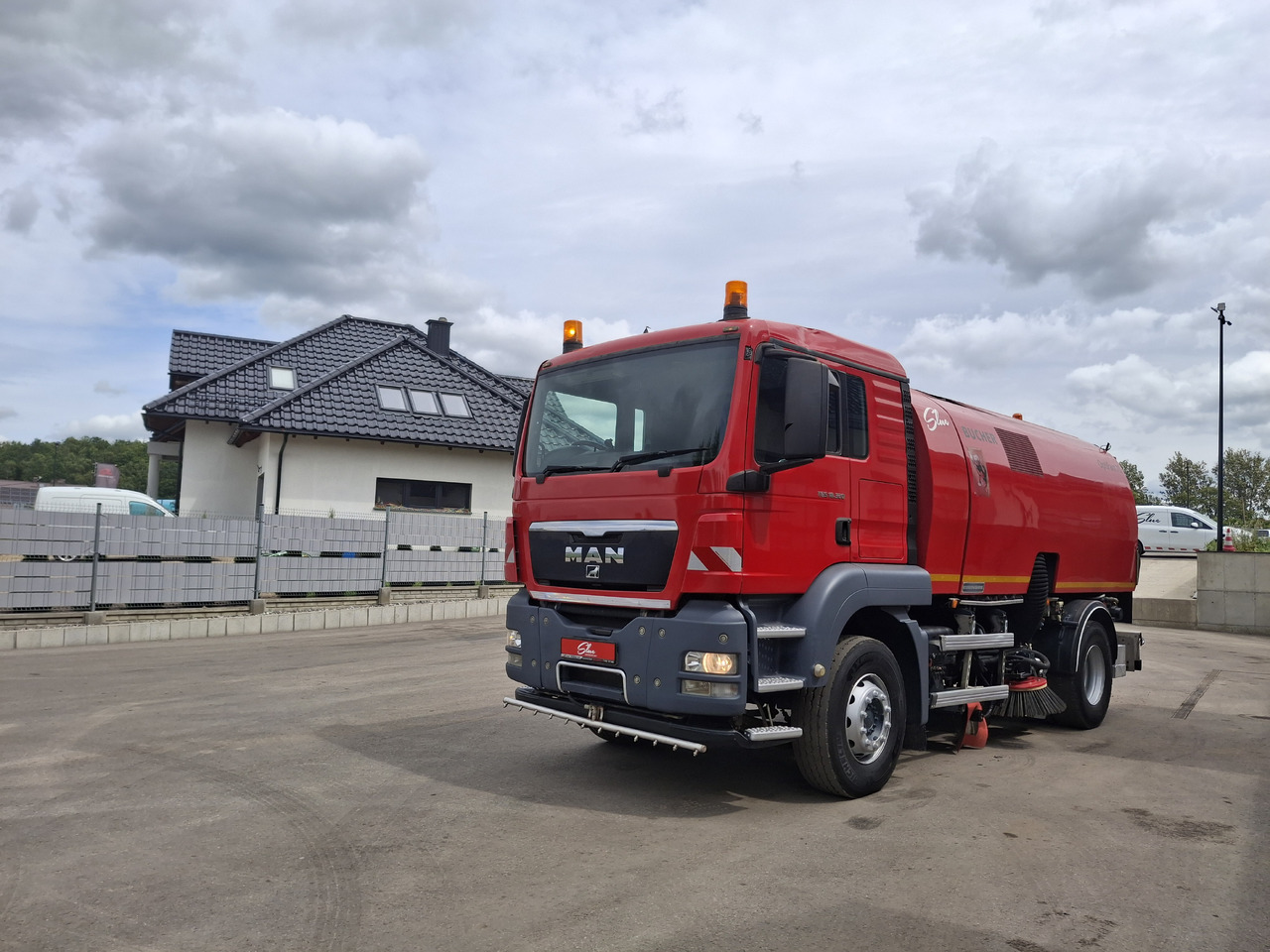 MAN TGS 18.320 Zamiatarka Kehrmaschine BUCHER 2 Motoren Karcher Szczotki L/R - Spazzatrice stradale: foto 3 MAN TGS 18.320 Zamiatarka Kehrmaschine BUCHER 2 Motoren Karcher Szczotki L/R - Spazzatrice stradale: foto 3