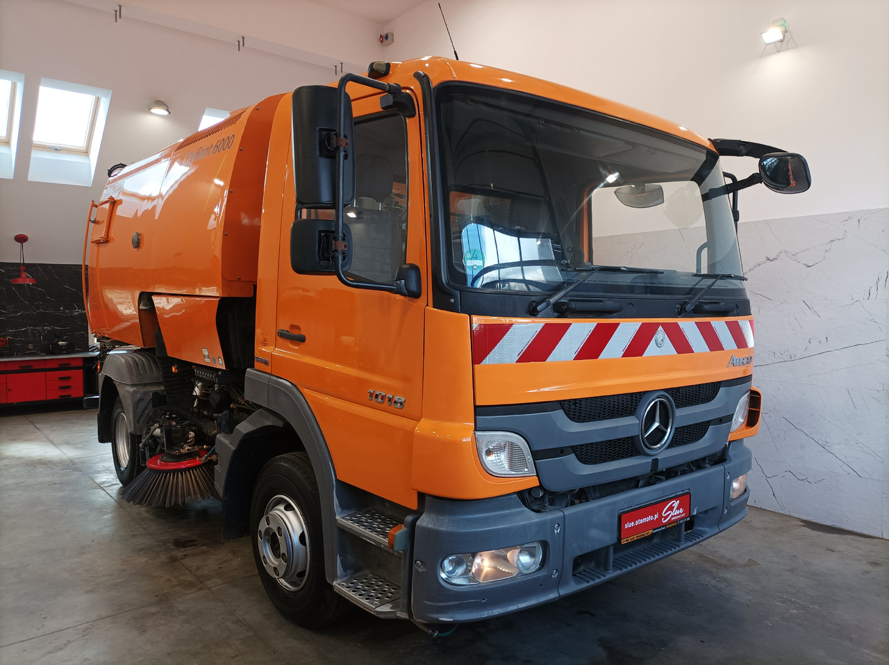 MERCEDES-BENZ Atego 1018 Zamiatarka Kehrmaschine BUCHER Szczotki L/R PM10 2 Silniki 2012r - Spazzatrice stradale: foto 1 MERCEDES-BENZ Atego 1018 Zamiatarka Kehrmaschine BUCHER Szczotki L/R PM10 2 Silniki 2012r - Spazzatrice stradale: foto 1