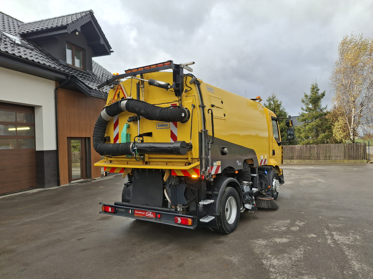 Renault Midlum 270 DXI Zamiatarka Kehrmaschine Schmidt L/R 2 Motoren - Spazzatrice stradale: foto 4 Renault Midlum 270 DXI Zamiatarka Kehrmaschine Schmidt L/R 2 Motoren - Spazzatrice stradale: foto 4