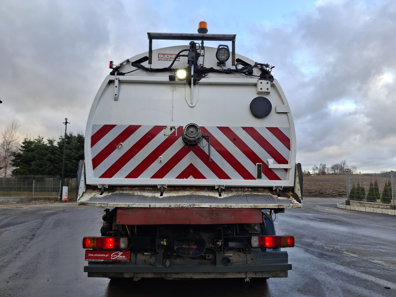 SCANIA 94G Zamiatarka Kehrmaschine BUCHER L/R Frontbürste 2 Motoren Odchwaszczarka Przednia Szczotka - Spazzatrice stradale: foto 4 SCANIA 94G Zamiatarka Kehrmaschine BUCHER L/R Frontbürste 2 Motoren Odchwaszczarka Przednia Szczotka - Spazzatrice stradale: foto 4