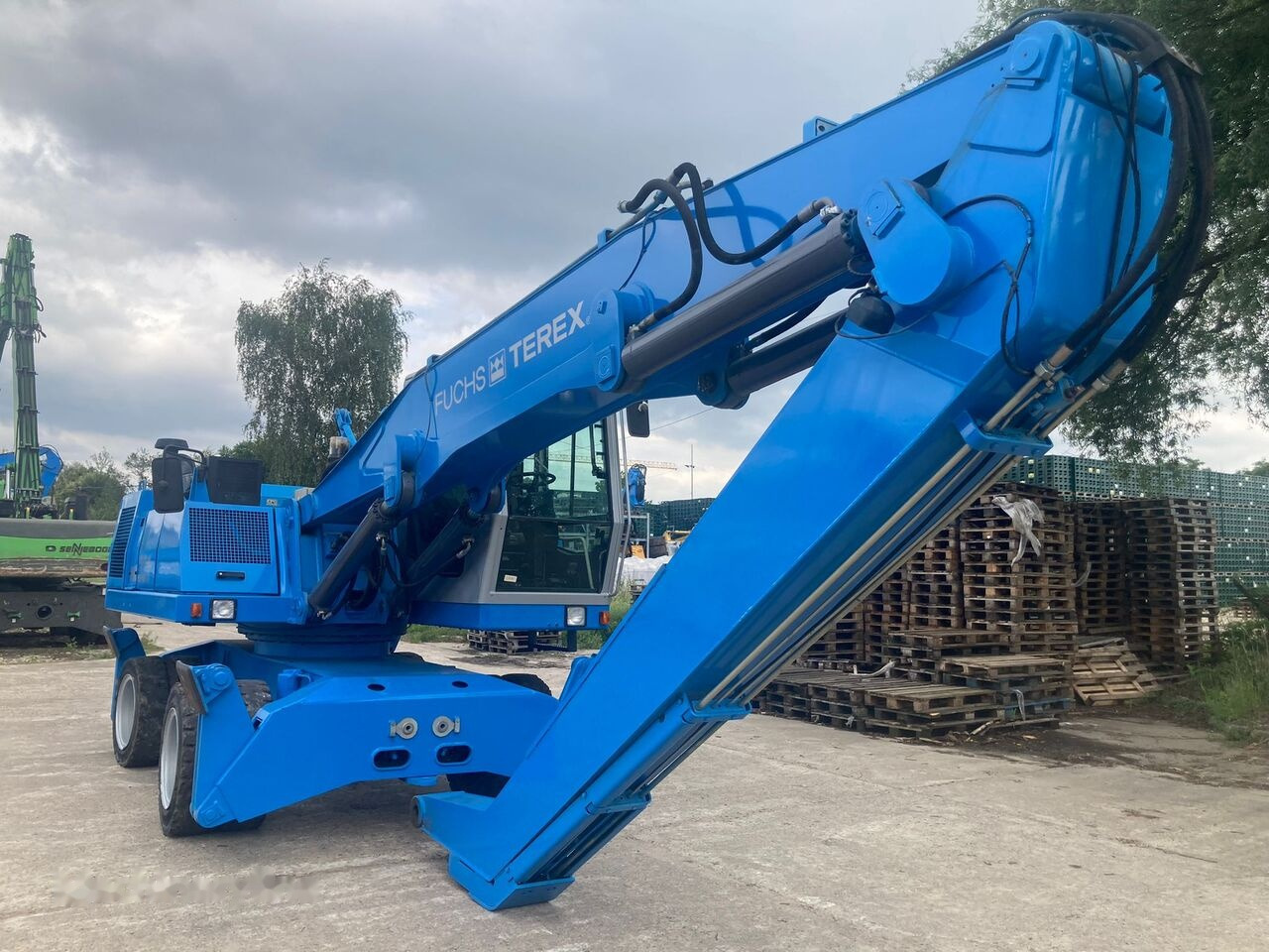 Escavatore per movimentazione Fuchs MHL 331 C with Generator: foto 7