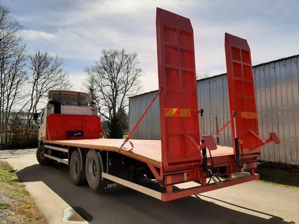 DAF 85.410 6X2 CAR TRANSPORTER - Camion bisarca: foto 2 DAF 85.410 6X2 CAR TRANSPORTER - Camion bisarca: foto 2