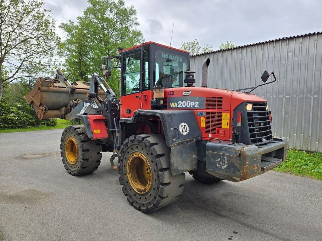 Komatsu WA200PZ-6 - Pala gommata: foto 2 Komatsu WA200PZ-6 - Pala gommata: foto 2