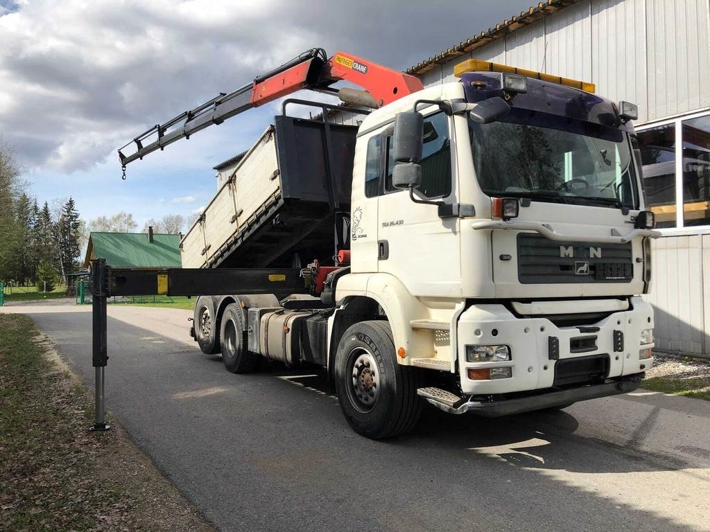 MAN TGA 26.430 6X2-2 BL/M 3-WAY TIP+PALFINGER PK23500 - Autocarro ribaltabile: foto 3 MAN TGA 26.430 6X2-2 BL/M 3-WAY TIP+PALFINGER PK23500 - Autocarro ribaltabile: foto 3
