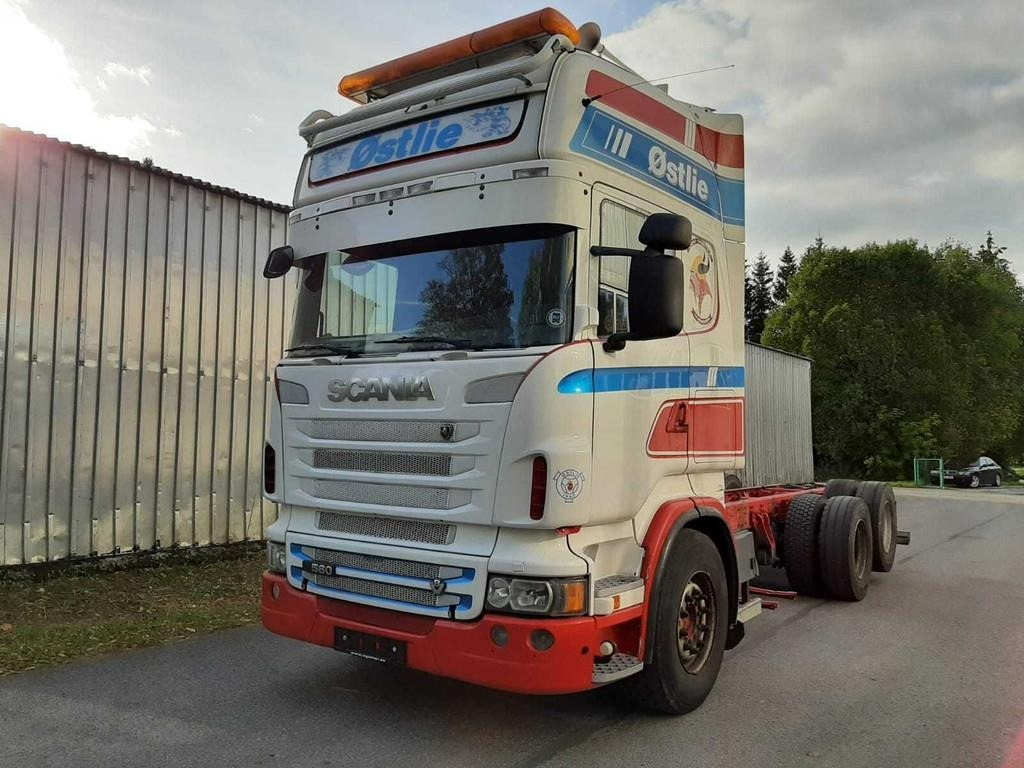 Scania R560 6X2 CHASSY 412kW - Autocarro telaio: foto 1 Scania R560 6X2 CHASSY 412kW - Autocarro telaio: foto 1