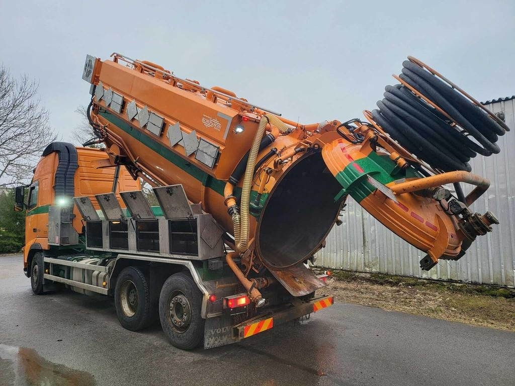 Volvo FH500 6X2 ADR KORP&SON  - Autospurgo: foto 2 Volvo FH500 6X2 ADR KORP&SON  - Autospurgo: foto 2