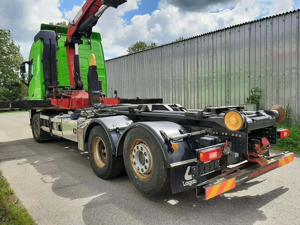 Volvo FH500 6X2 PALIFT + HMF 2120 K5 - Autocarro scarrabile: foto 2 Volvo FH500 6X2 PALIFT + HMF 2120 K5 - Autocarro scarrabile: foto 2