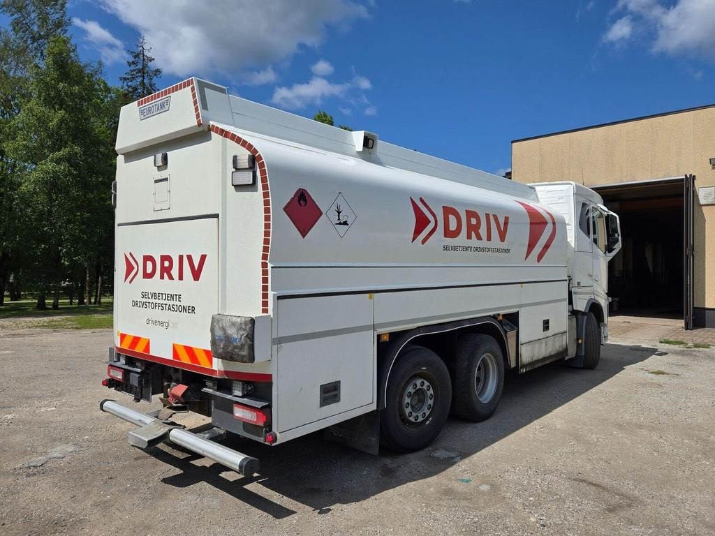 Volvo FH540 6x2 ADR - Camion cisterna: foto 4 Volvo FH540 6x2 ADR - Camion cisterna: foto 4